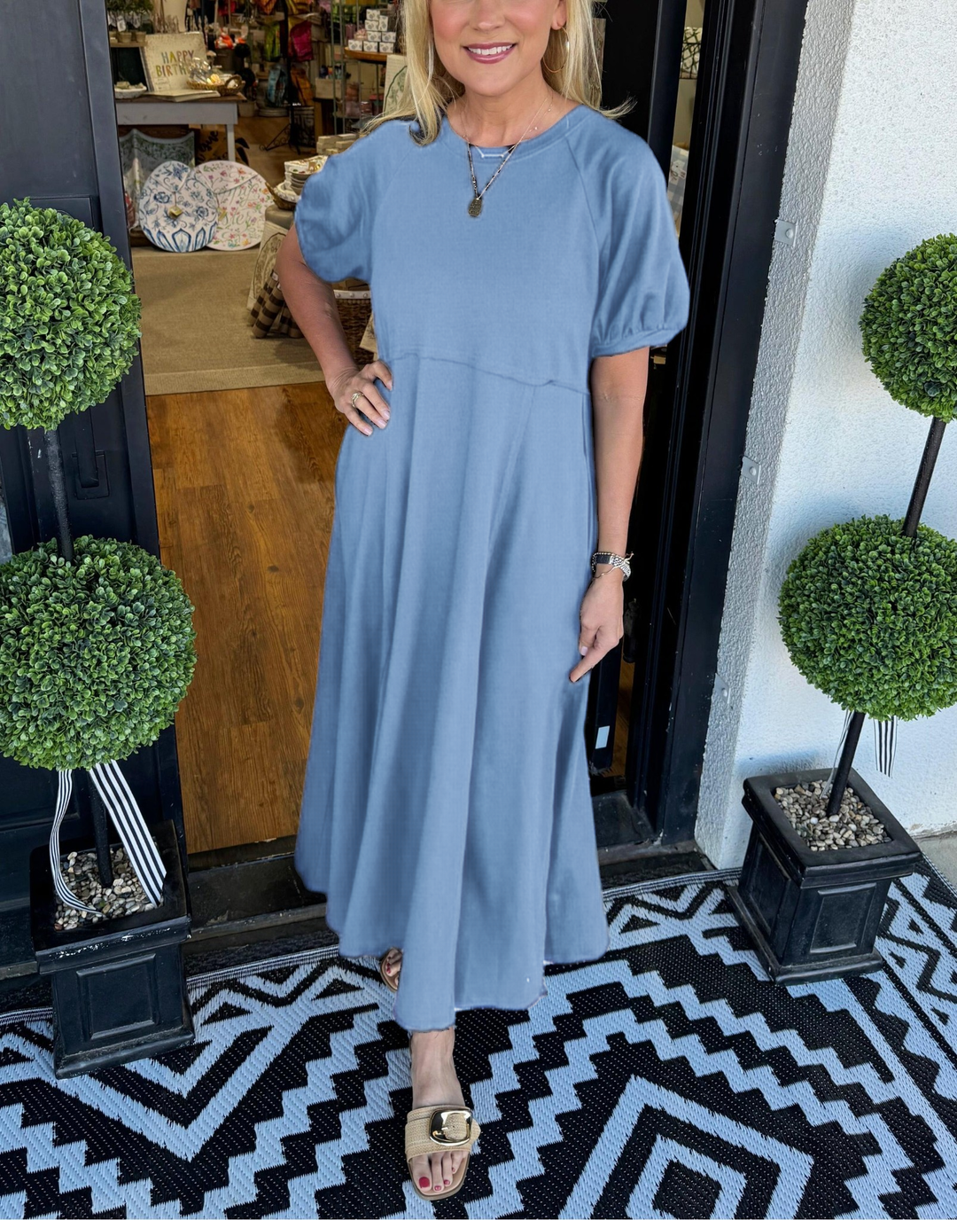Elis | Women's Solid Color Puff Sleeve Round Neck Long Dress