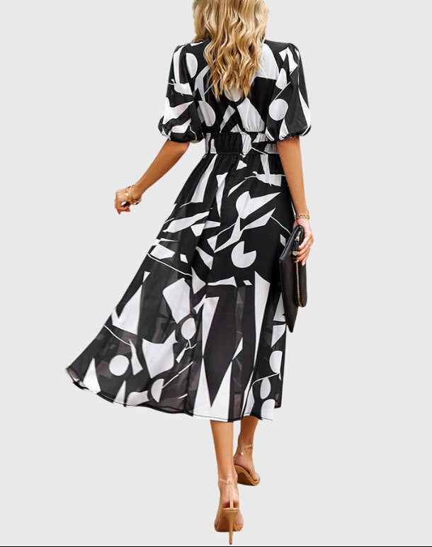 Merlin™ | Flattering Floral Midi Dress